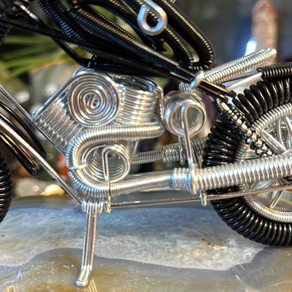 🔥SALE🔥 Hand Made Wire Wrapped Motorcycle! - Picture 9 of 13